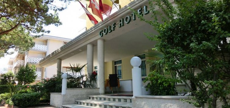 HOTEL GOLF